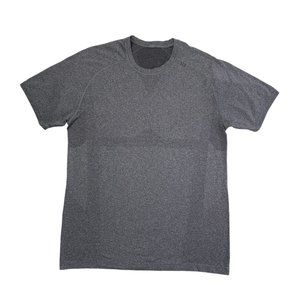 Lululemon Mens Metal Vent Tech T-Shirt Size Medium Charcoal Short Sleeve Running